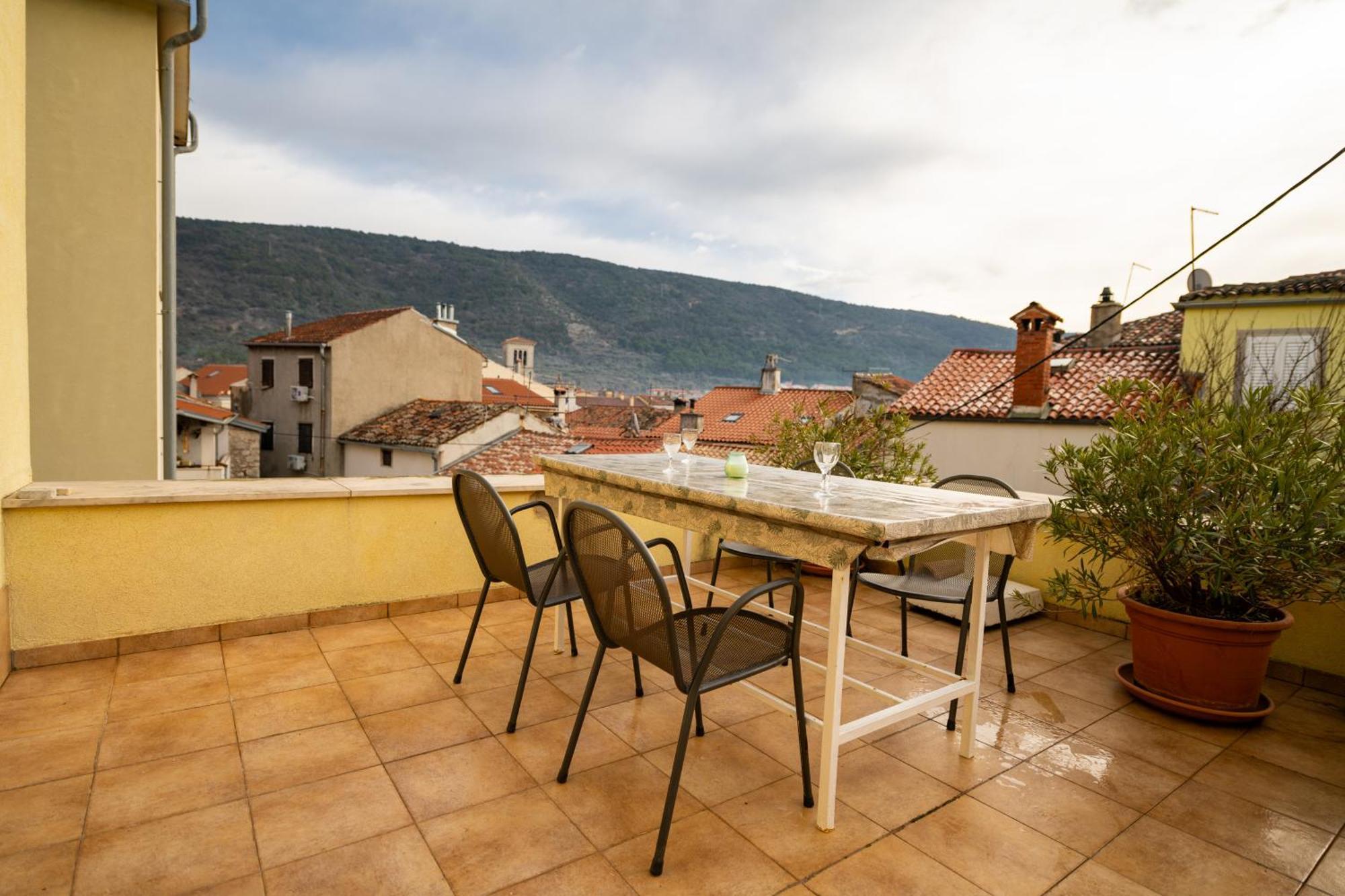 Aparment Kod Kule Apartment Cres Exterior photo